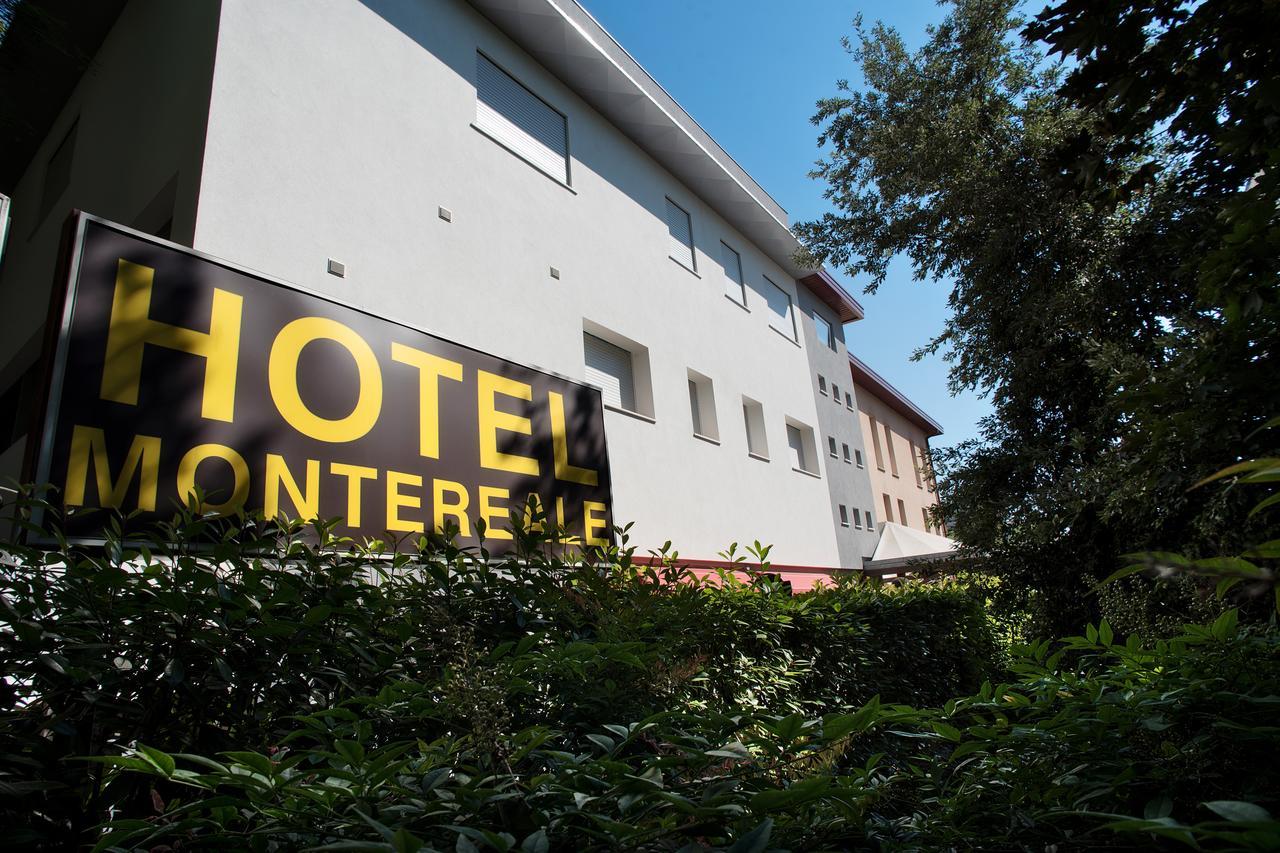Hotel Montereale ปอร์เดโนเน ภายนอก รูปภาพ